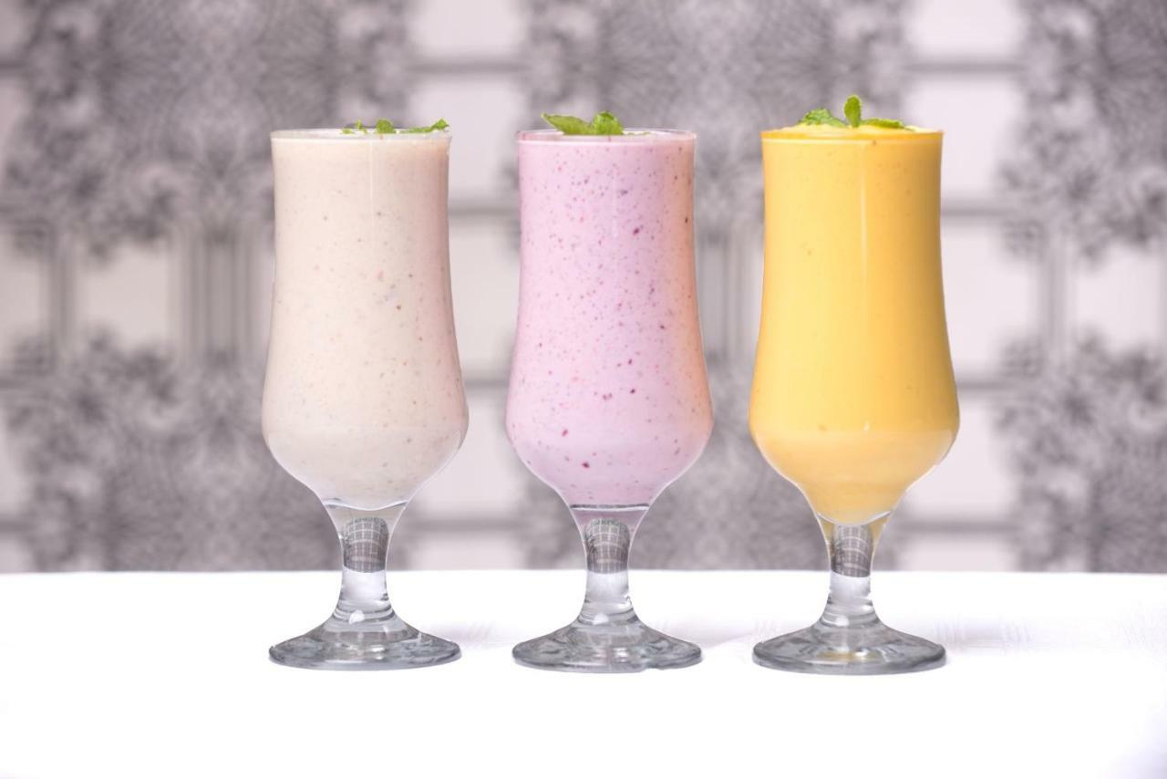 Britannia Hotel 다반 외부 사진